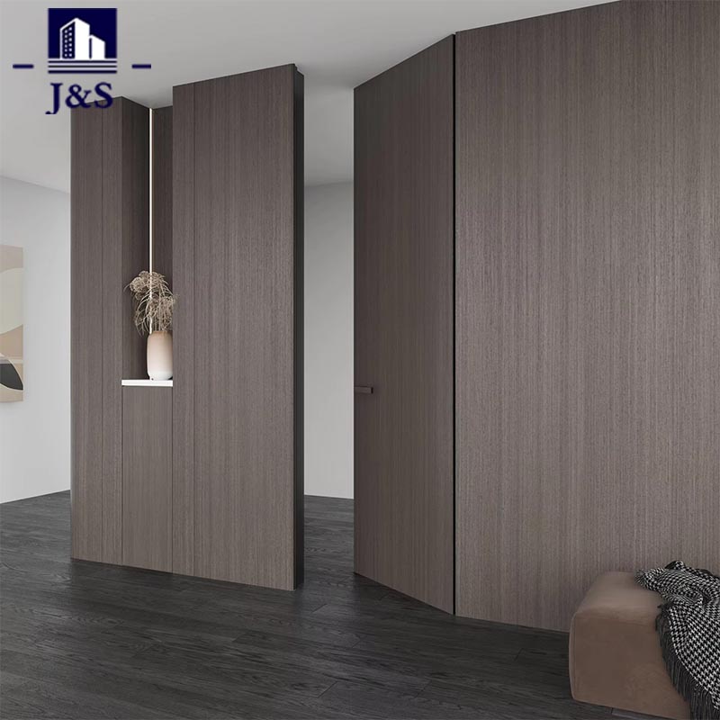 Kogu maja kohandatud varjatud uks